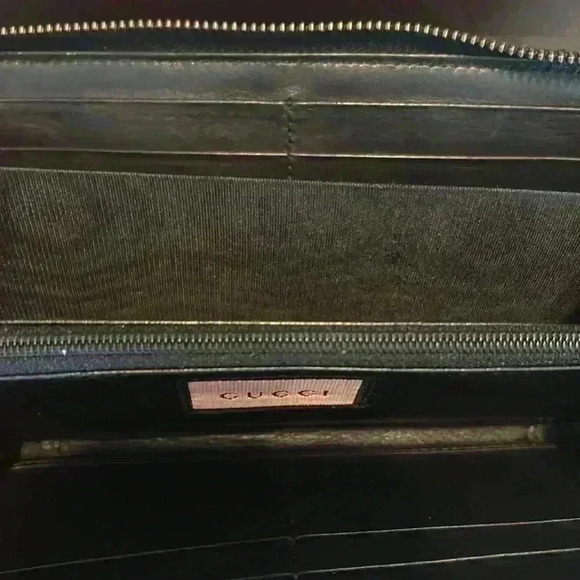 Gucci Calfskin Matelasse GucciGhost GG Marmont Zip Around Wallet EUC - Picture 3 of 13